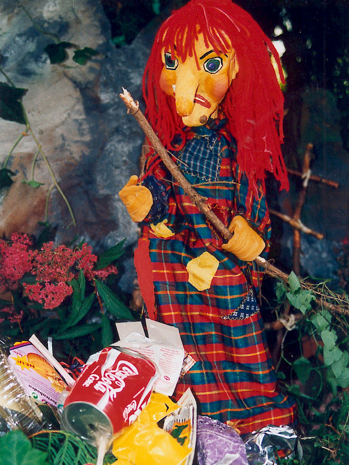 Viel Dreck bei Hexe Klapperzahn