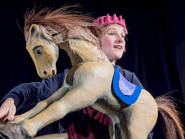 Szenenfoto: Das Karussell