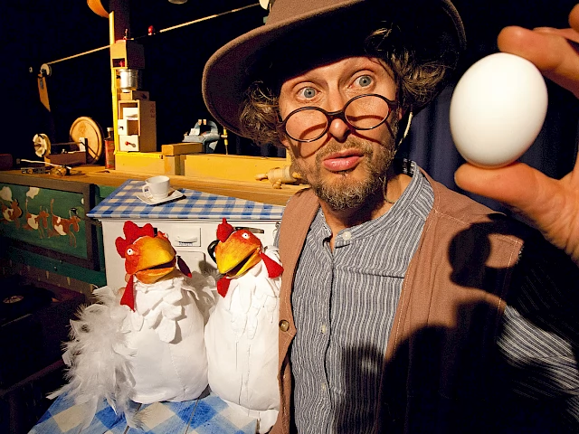 Szenenfoto aus: Petterson und Findus, Theater Fingerhut