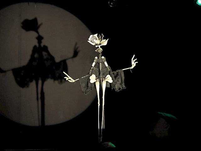 Szenenfoto: _night.flowers Eine pianistische Séance