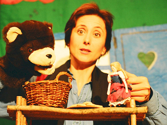 Szenenfoto: Fünf im Handschuh